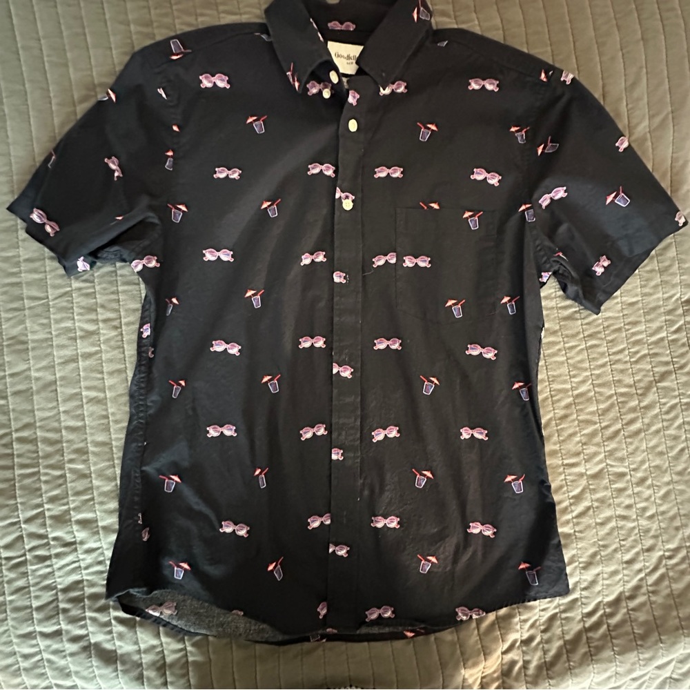 GoodFellow button up shirt - medium